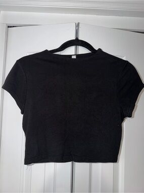 M Boutique Black Short Sleeve Crop Top - Women's Tee